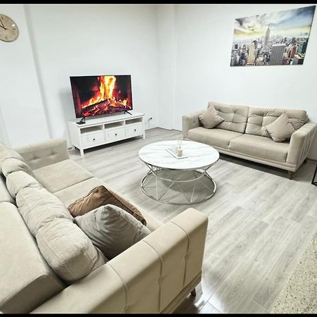 Stylish & Relaxing Modernes Apartment Mit Privatparkplatz Gelsenkirchen Kültér fotó